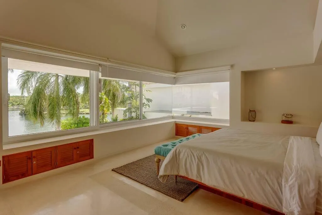 Dream House With Private Deck In Puerto Aventuras Villa